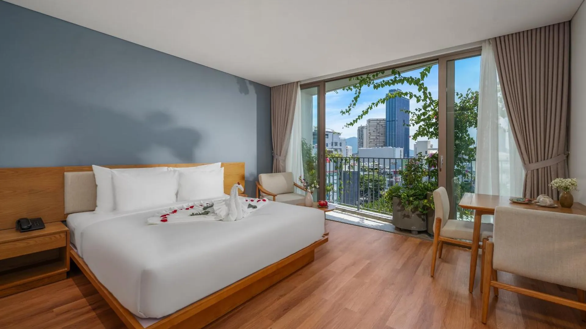 Aparthotel Vernal Hotel & Apartment Da Nang
