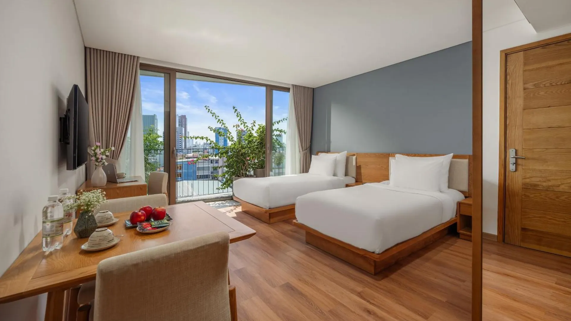 Vernal Hotel & Apartment Da Nang
