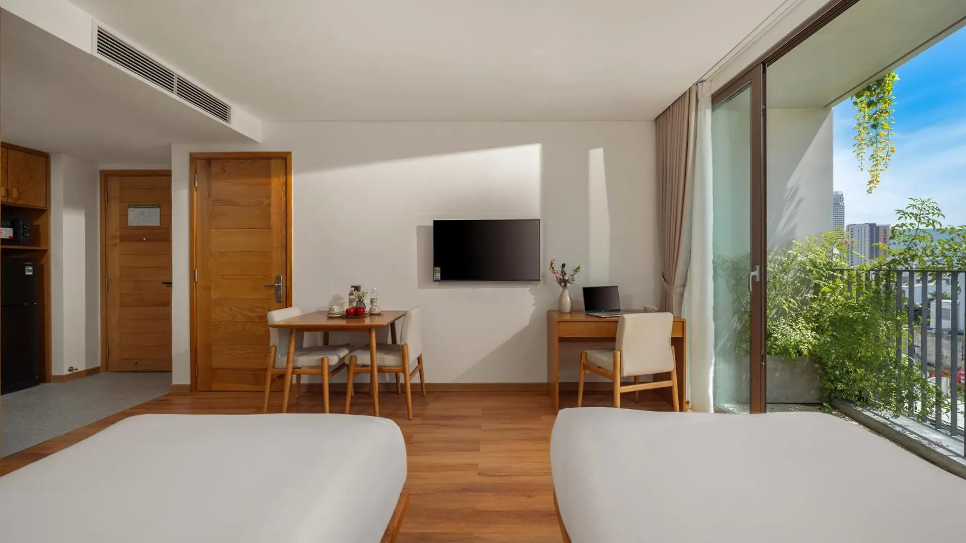 Aparthotel Vernal Hotel & Apartment Da Nang